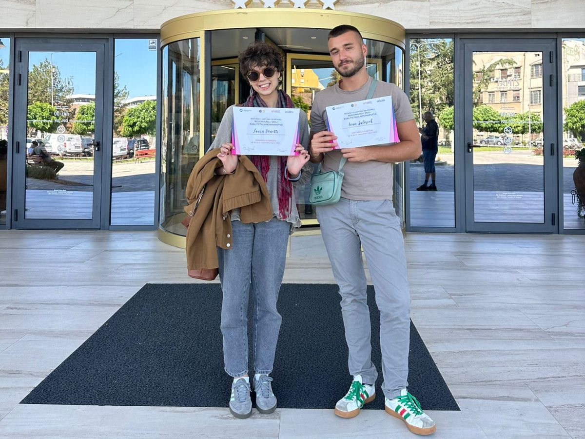 VERN'ovi studenti Laura Bonetti i Ivan Salopek sudjelovali na Regionalnoj školi kvalitetnog novinarstva