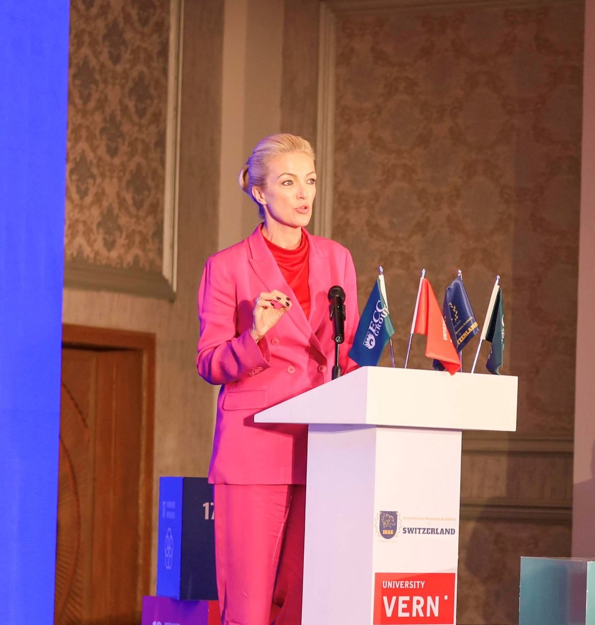 Iva Biondić sa Sveučilišta VERN’ na promociji diplomanata međunarodnog MBA &amp; DBA programa ECC grupe