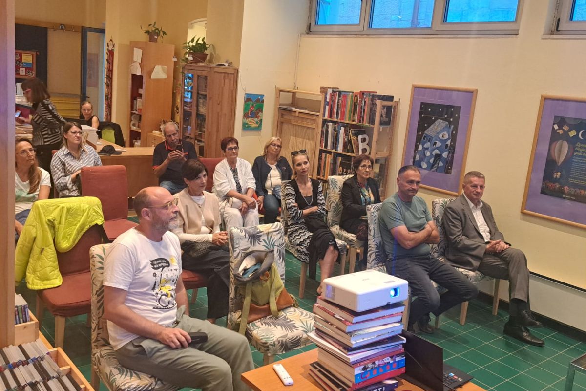 Promocija knjige „Mediterranean: Past, Present, Future“ u Gradskoj knjižnici grada Visa