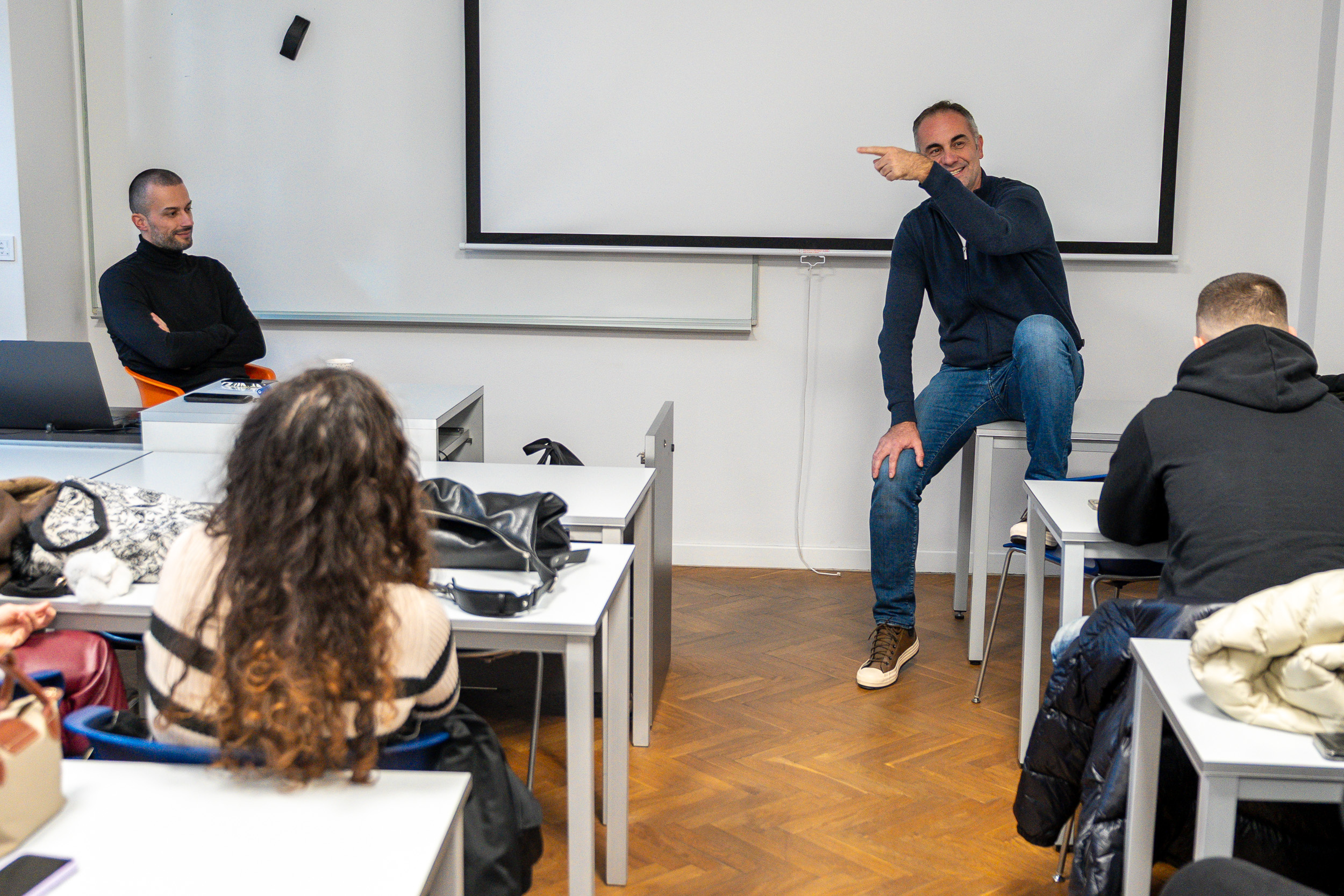 Joško Lokas održao je predavanje za VERN'ove studente PR-a