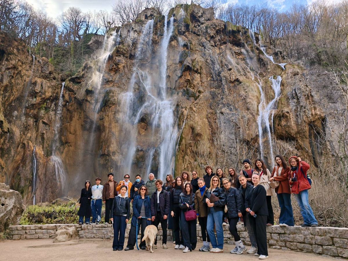 Studenti iz Pekinga i s VERN'a na Plitvicama