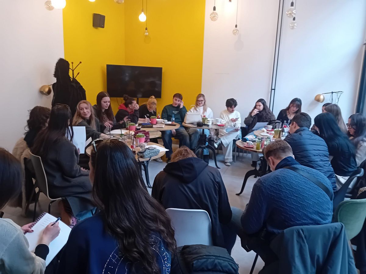 Travanjski Erasmus Buddy Program na VERN'u okupio je 30-ak studenata