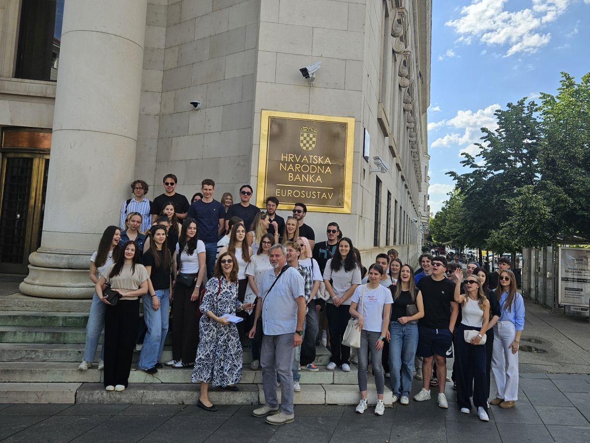 Studenti VERN'a na terenskoj nastavi u Hrvatskoj narodnoj banci
