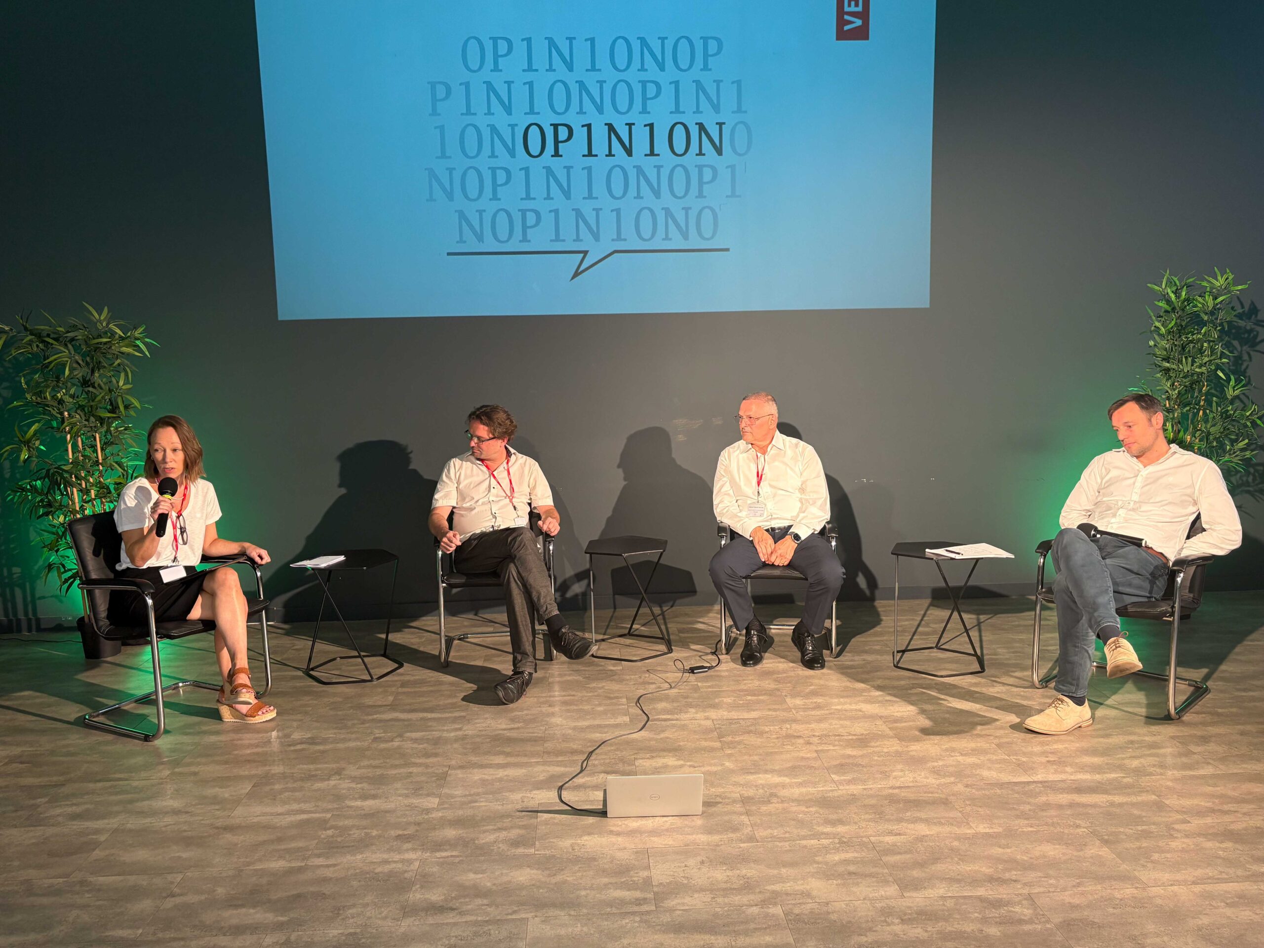 Okrugli stol "Public Opinion in the Digital Age: Participation, Polarization & Pressure Politics"